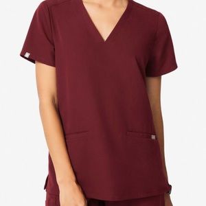 Figs 3 pocket burgundy scrub top